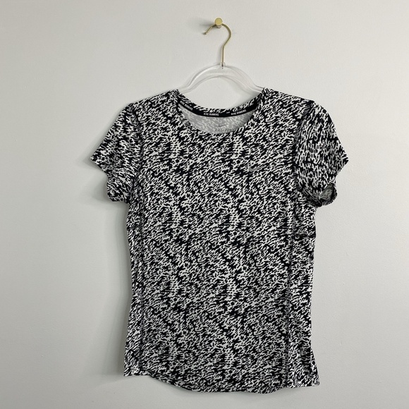 Nike Tops - Nike Dri-FIT Running Shirt Women's Small Black White Patterned Athletic Swoosh